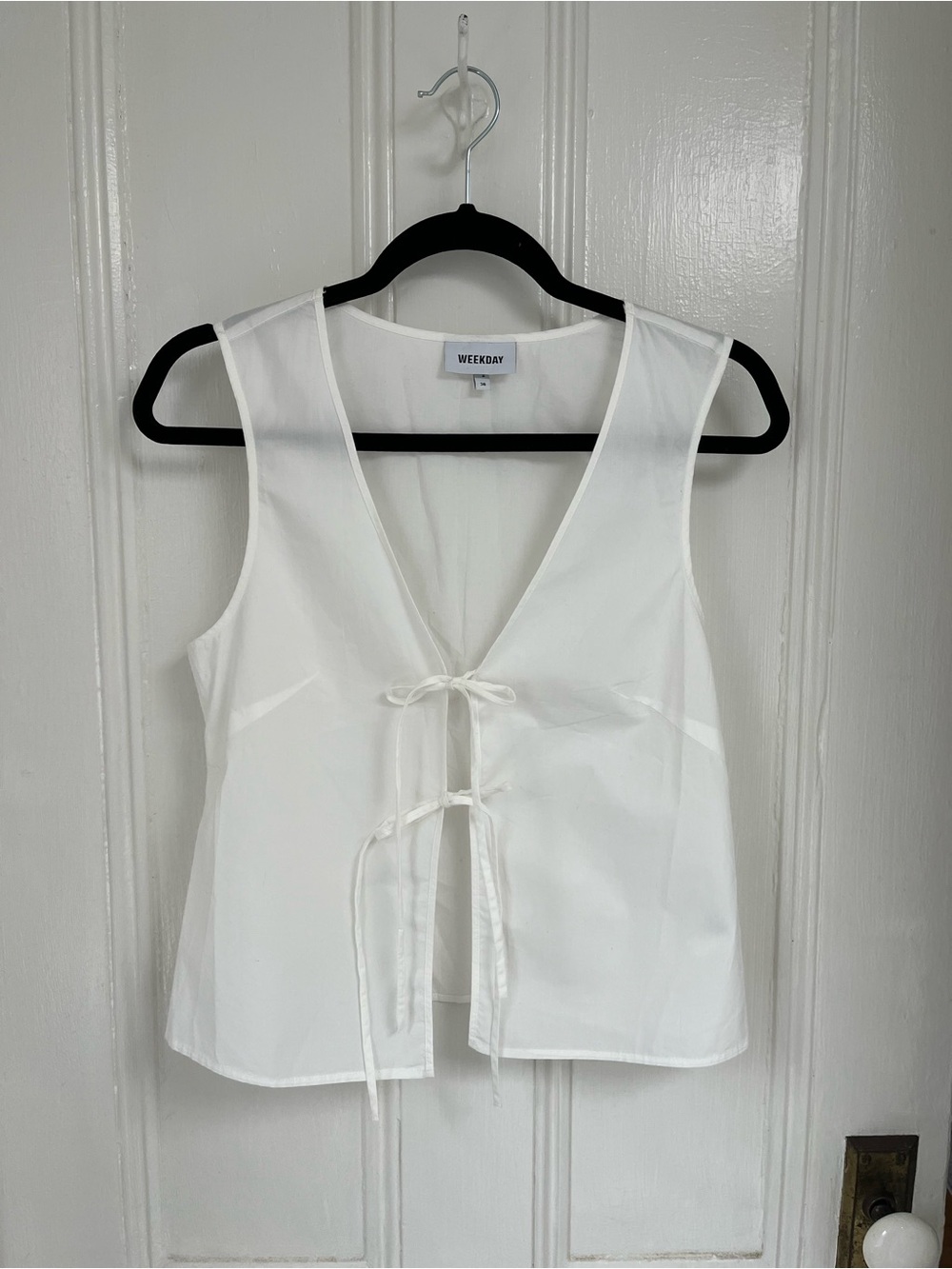 Weekday White Sleeveless V-Neck Top with Front Tie